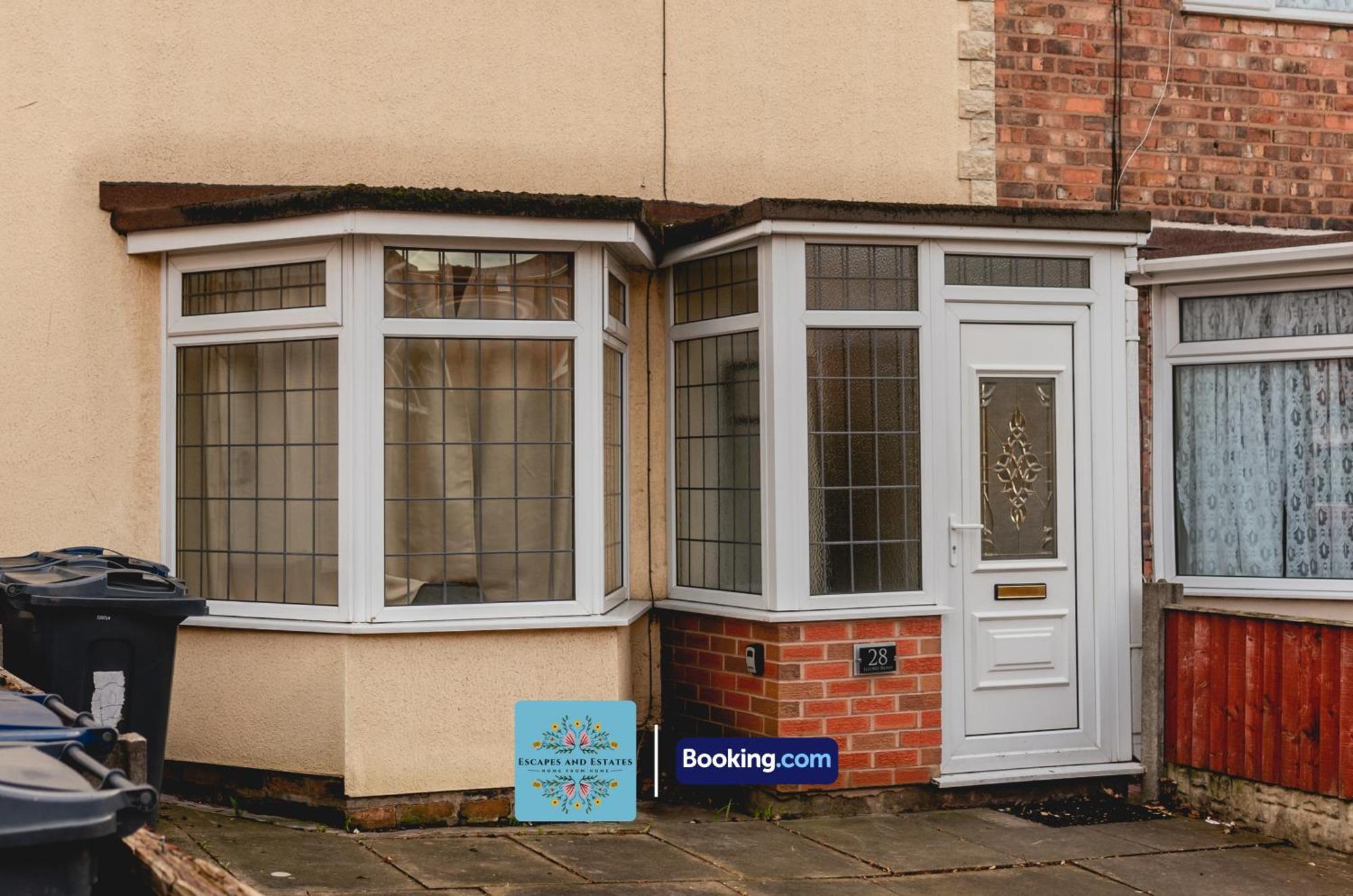 Appartamento 3 Bedroom House By Escape & Estates Short Lets & Serviced With Patio & Garden Birmingham